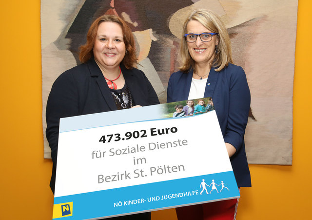 NÖ Kinder- und Jugendhilfelandesrätin Ulrike Königsberger-Ludwig und die St. Pöltner Landtagsabgeordnete Kathrin Schindele