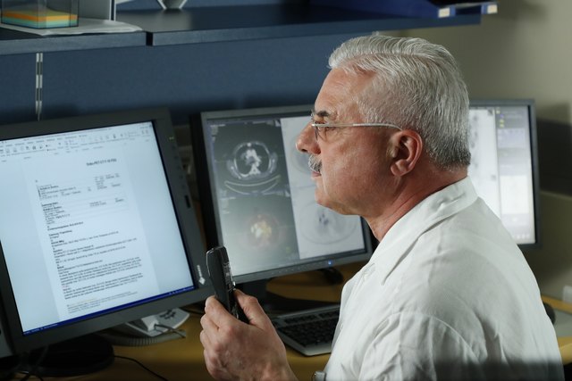 Peter Panholzer leitet das Institut für Nuklearmedizin und ist für die Diagnostik zuständig.