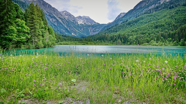 ….unser Ausgangspunkt,der Jägersee,ganz hinten,wo die Wasserfälle runterkommen,müssen wir oherhalb rauf,sieht man im Vollmodus besser.....