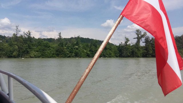 Mit dem Drauschiff entlang der Drau zu schippern, das ist lustig und sehenswert !