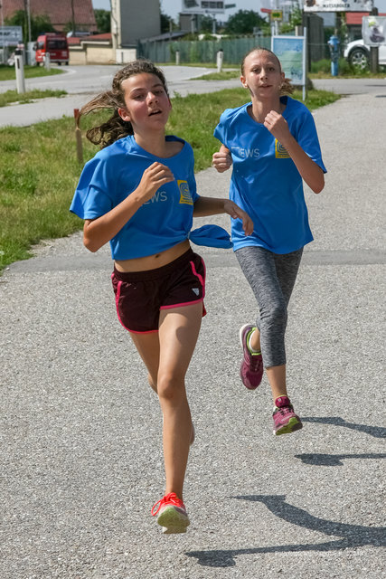 Eine knappe Entscheidung zwischen Emma und Aurelia