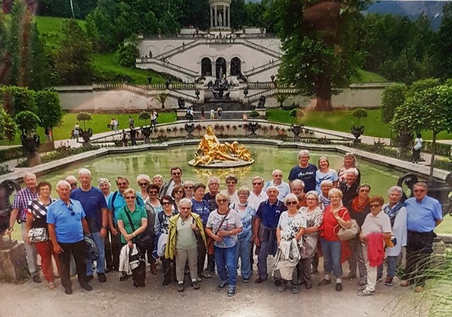 Die Eisenstädter Senioren im Schloß Linderhof | Foto: Erich Pichler