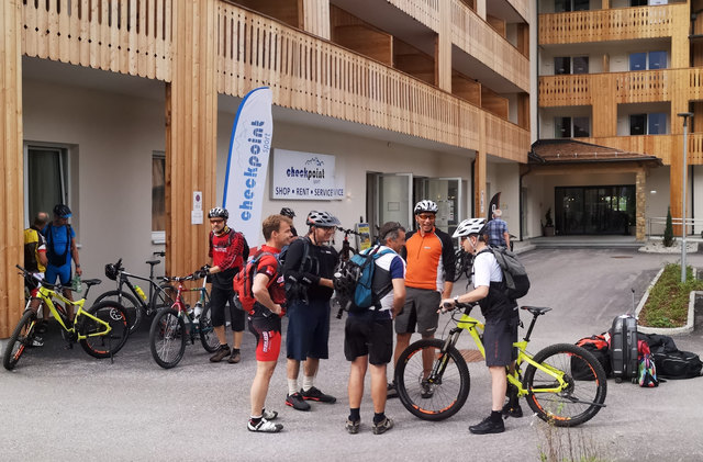 Der gemeinsame Shop von Nemo Point und Checkpoint Sport hat sich zum Gosauer Hotspot für Biker entwickelt.