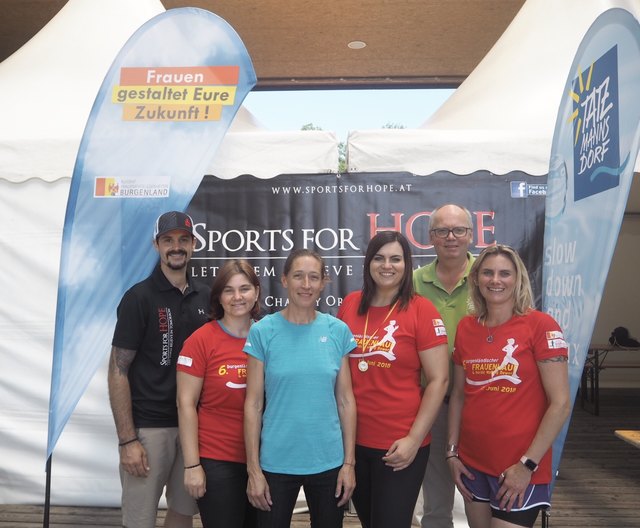 Marco Halvax (Sports for Hope), Karina Ringhofer (Frauenreferat Burgenland), Ruth Schneeberger, LRin Astrid Eisenkopf, Dietmar Lindau, Tanja Stutterecker (beide Gästeinformation Bad Tatzmannsdorf) | Foto: Landesmedienservice/Manuel Bernhardt