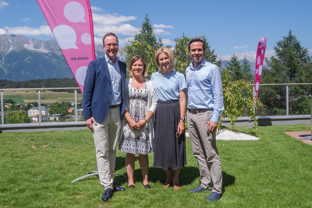 V.r.: Martin Hagen (FDP Spitzenkandidat Bayern), Claudia Gamon (NR Abg.), Julia Seidl (stv. Landessprecherin und GR Innsbruck), Dominik Oberhofer (Landessprecher & Klubobmann)