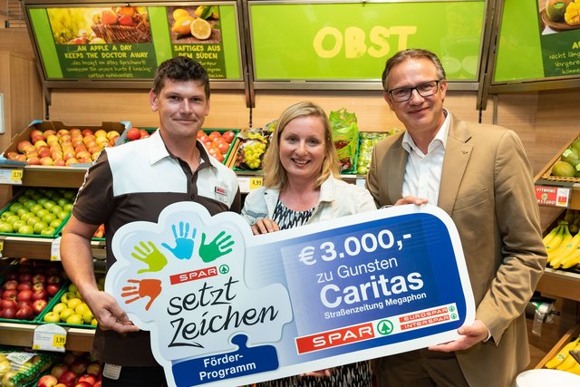 Spendierfreudig: P. Gaber, S. Gollmann und C. Holzer (v. l.) | Foto: Spar