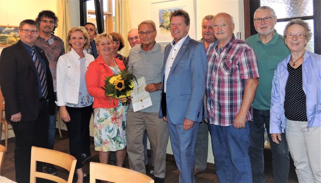 GR a.D. Hannes Kugler, Franz Crazzolara, Stadtparteivorsitzende Vizebgm.in Eva Hollerer, Josef Mach, Vorsitzende GRin Hannelore Rohrhofer, Crazzolara, Hermann Forthuber, Jubilar Erwin Griener (60 Jahre Parteimitgliedschaft), StR Helmut Mayer, Erwin Burger, Johann Emberger, Erwin Kugler, Renate Forthuber