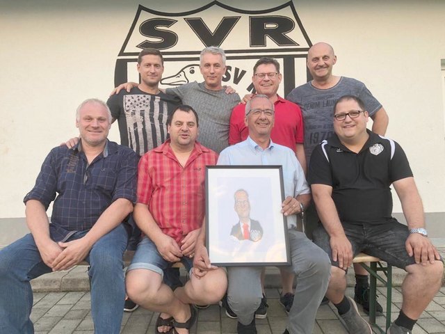 Bei der Generalversammlung: Werner Murowatz, Roman, Landl, Gabtiel Landl, David Eibeck (sitzend v.l.n.r), Michael Fasching, Ernst Graf, Gerlald Pfeiffer und Markus Zwinz (stehend v.l.n.r.) | Foto: Sportverein Rohrbach