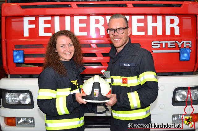 Sonja Hinterholzner mit Kommandant Alexander Mayr