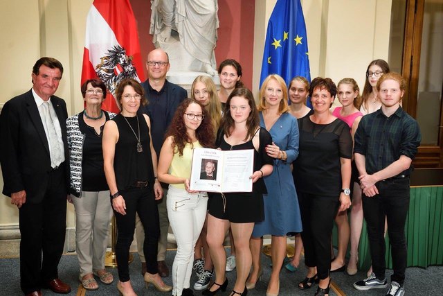 Das Rieder Gymnasium wurde mit dem Anerkennungspreis des Mauthausenkomitees. | Foto: MKÖ