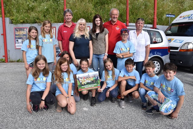 Die Schüler gestern vor der Abfahrt nach Knittelfeld