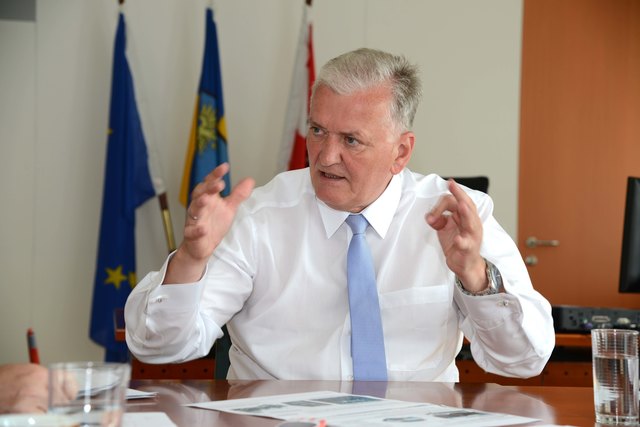 SPNÖ-Chef Franz Schnabl will eine Testzone für autonomes Fahren in St. Pölten errichten.