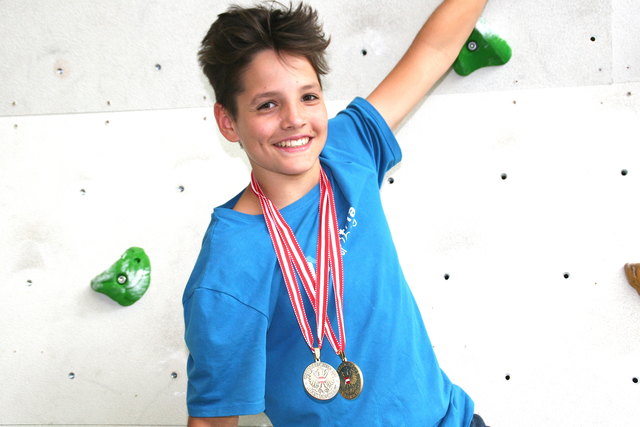 Julian Wimmer freute sich über Gold und Bronze.