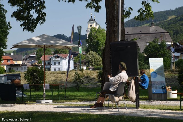 wird seit ber 25 Jahre fr den Flohmarkt der Frauenbewegung Mondsee Adventkrnze gebunden Nachbarinnen des Wistauder Gut in treffen sich August Schwertl aus Vcklabruck - rematesbancarios.com