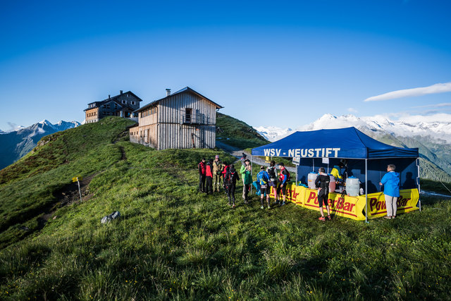 Schulweg 9 6167 Neustift im Stubaital Tirol sterreich. 100% Wir haben auch Bekanntschaft mit jungen Familien gemacht, denen der Aufenthalt in dem Hotel Absolut empfehlenswert - gerade auch zu Silvester