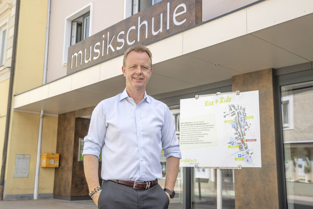 Bürgermeister Mario Abl: "Die neue Begegnungszone in der Hauptstraße hat sich bestens bewährt."