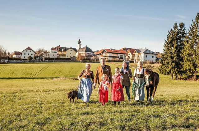 Familie Gmachl legt viel Wert auf die Zusammenarbeit mit den heimischen Landwirten.