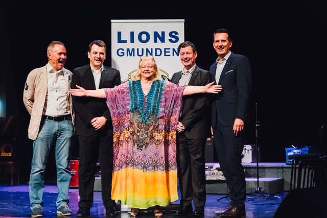 Josef Muhr (Lions Club Gmunden), Wolfgang Fürtbauer (Lions Club Gmunden / Leitung Ferry Ilg Big Band), Marianne Mendt, Ing. Fritz Förstl (Präsident Lions Club Gmunden), Mag. Johann Herzog (Sekretär Lions Club Gmunden)