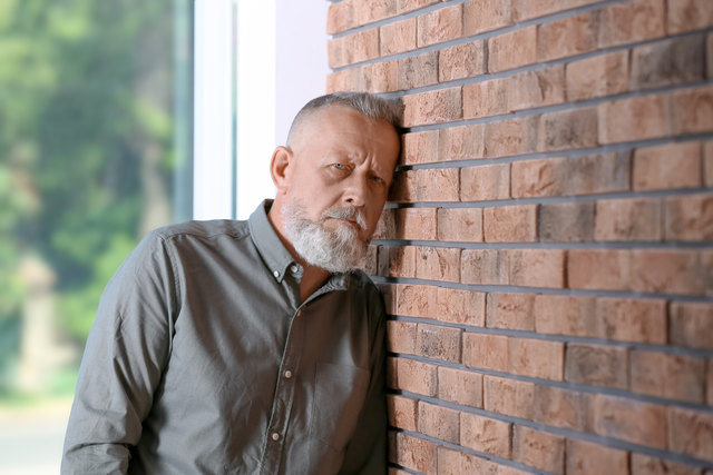 Der Austritt aus dem Arbeitsleben kann für Männer eine Krise darstellen.