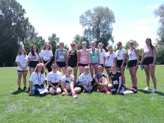 1.Reihe: Agnes Kienasberger, Christina Denk, Marie Krammer, Hannah Schopf, Anna Rea, Nina Kemptner
Reihe: Lena Harsch, Stella Aschauer, Chiara Schauer, Catharina Maurer, Julia Greis, Michaela Gafgo, Janine Ruhm, Melanie Schönhofer, Melanie Laister, Pachschwöll Julia-Beatrice, Marlene Brauner, Selina Peitler