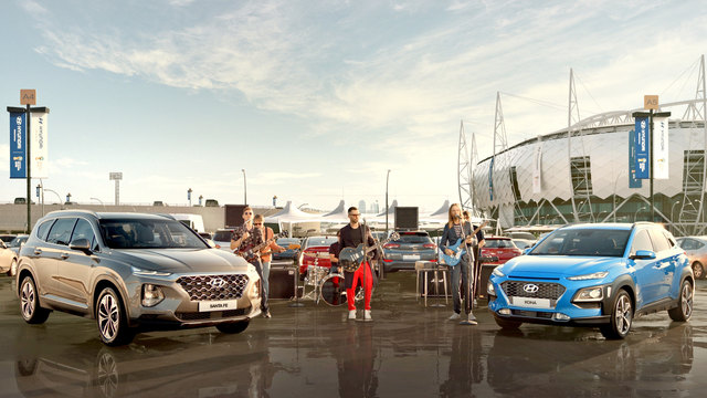 Im Zuge der Fußball-WM interpretieren Maroon 5 einen Song für WM-Sponsor Hyundai.
