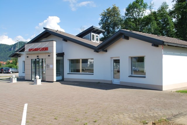Das ehemalige Optik Kitzer-Gebäude ist nun die Ordination von Alexander Scheriau