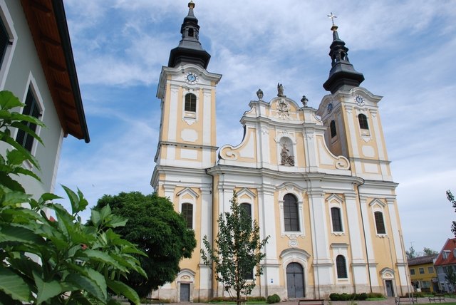 Die barocke Pfarrkirche St. Veit in der Südsteiermark gilt als besonderer Kraftplatz in der Marktgemeinde.
