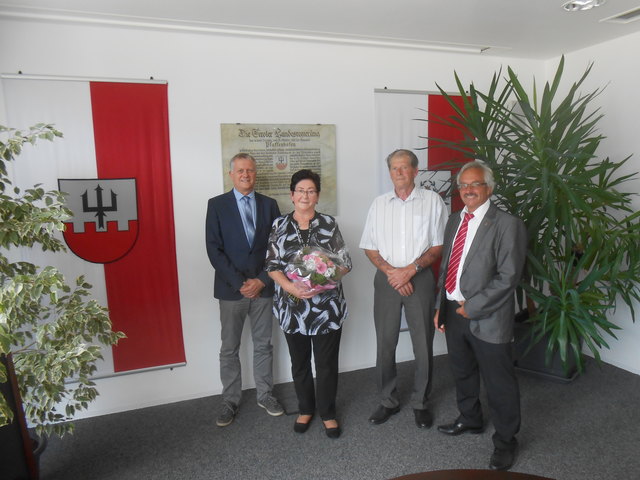 v.l.: Dr. Wolfgang Nairz, Reinelde und Siegfried Jordan, Dr. Josef Schermann | Foto: Gemeinde Pfaffenhofen