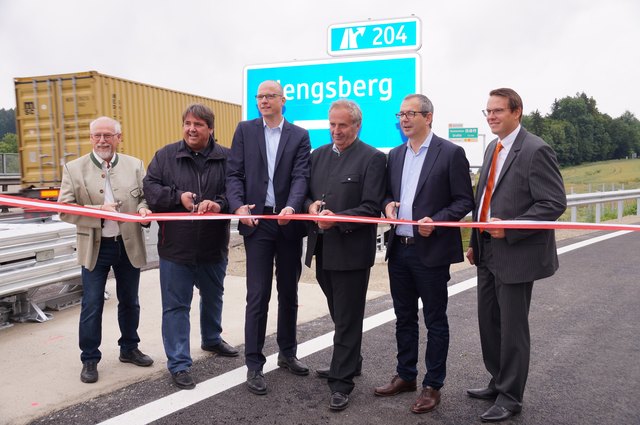Bürgermeister Johann Mayer (Hengsberg), Abgeordneter Josef Muchitsch, Geschäftsführer Andreas Fromm (ASFINAG), Bürgermeister Helmut Walch (Wildon), Geschäftsführer Alexander Walcher (ASFINAG) und Projektleiter Manfred Pech.