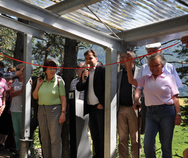 Erläuterung der Ausgrabungen durch assoz.-Prof. Mag. Dr. Florian Müller (Leiter der archäologischen Ausgrabungen) | Foto: Silvia Gradl