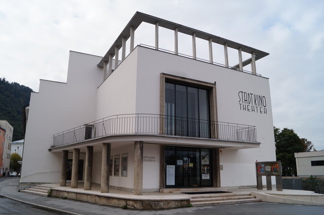Halleiner Stadtkino, Parkgaragen und die Zinkenlifte sind mit Ende Juli wieder "herrenlos".