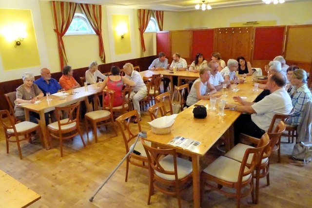 Die Kaminstube Zlabinger war wieder die perfekte Location für den Vortrag.