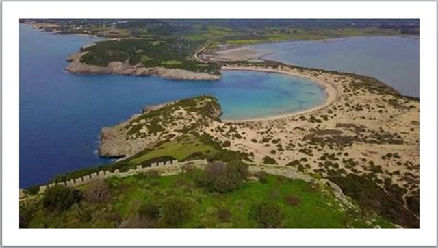 Erinnerungsträchtige Strandlandschaft am Peleponnes.
