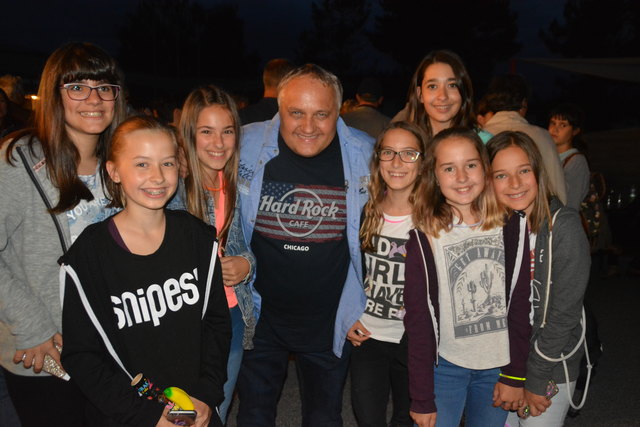 "The Boxer" Günter Prangl war umringt von vielen jungen Fans.