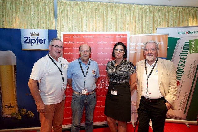 Tiroler Blauhelme: v.l. G. Dujmovits, M. Eberharter, I.Hofer, A. Lackner