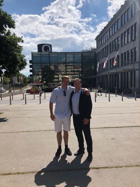 Die Initiatoren beim Q19: Georg Fechter (li.) und Bezirksvize Daniel Resch.