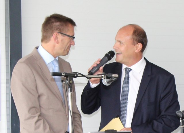 Markus Achleitner, der Eurothermen-Generaldirektor mit Moderator Martin Burgholzer