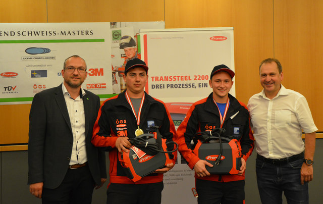Werner Philipp (WIFI), Thomas Holzleitner (Fa. Tropper Maschinen u. Anlagen GmbH), Florian Hahn (Forstenlechner Installationstechnik GmbH) und Peter Fichtbauer (Fa. Fronius). | Foto: WKO