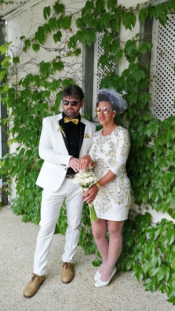 Gerhard und Marianne Fritz aus Dienersdorf gaben sich nach 16 gemeinsamen Jahren das "Ja-Wort". | Foto: Privat