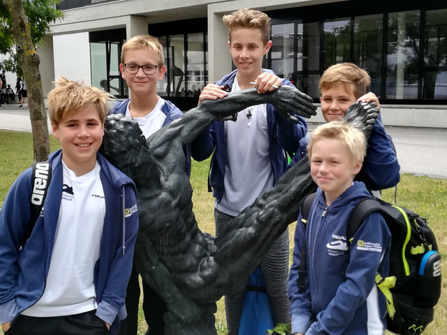 Die erfolgreiche Vöcklabrucker Schülermannschaft, v. l. n. r. Maximilian Marschall, Anton Hainbucher, Marvin Zimmermann, Leon Ficht und Silas Schneider