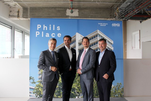 Peter Ulm (CEO 6B47), Norbert Winkelmayer (CEO Sans Souci Group) mit Bezirksvorstehr Marcus Fritz und Fritz Gruber( Vorstand 6B47) (v.li.n.re.)