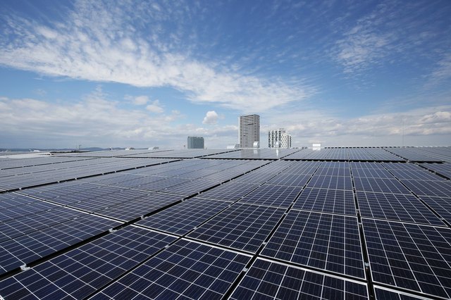 Die Solaranlage am Dach der Generali-Arena. | Foto: Redtenbacher