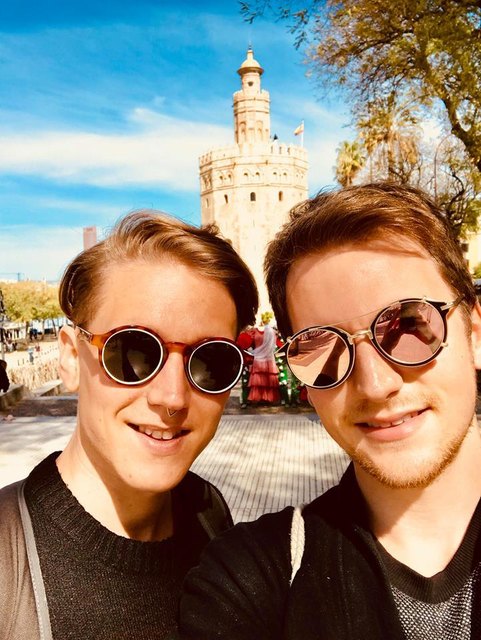 Andreas (r.) und Thomas sind vor 13 Monaten nach Barcelona gezogen.