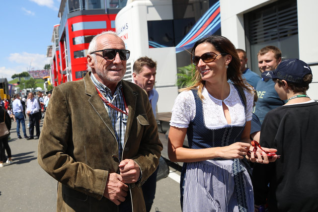 Hausherr Didi Mateschitz mit seiner Marion. Foto: GEPA pictures/Walgram