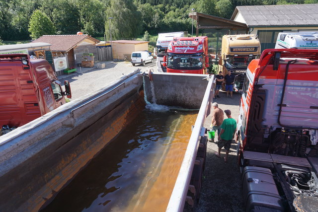 Pool wird gerade wieder befüllt