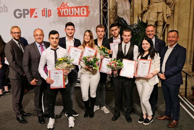 Bei der Landesausscheidung des 66. Berufswettbewerbes nahmen auch die Schüler der Spar-Akademie teil. Für die Stockerl-Plätze wurden Urkunden und Preise im Wiener Rathaus verliehen.