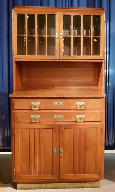 Kredenz von O. Wytrlik 1901