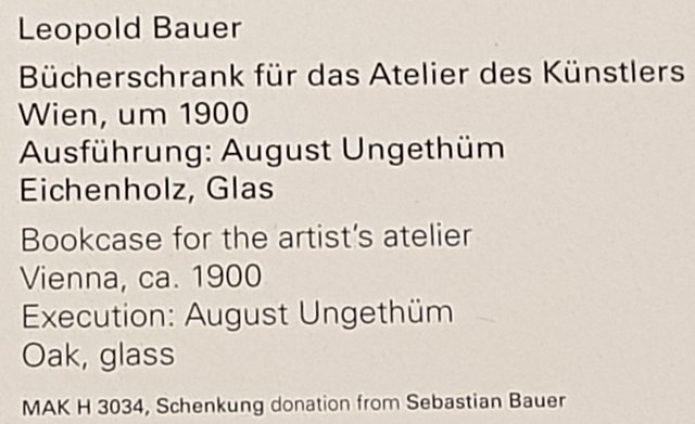 Bücherschrank L. Bauer 1900