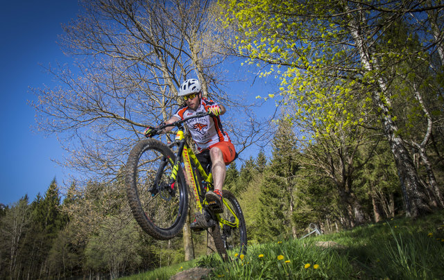 Rene Kristler testet ein e-Bike auf Herz und Nieren