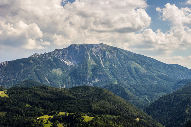 Wildnis pur in der Region: Zu Füßen des imposanten Ötschers erstreckt sich der größte Naturpark Niederösterreichs. | Foto: fotogerstl.at
